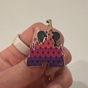 Disney Pin 2025 Hidden Mickey WDW Wave A Epcot Castle Chaser